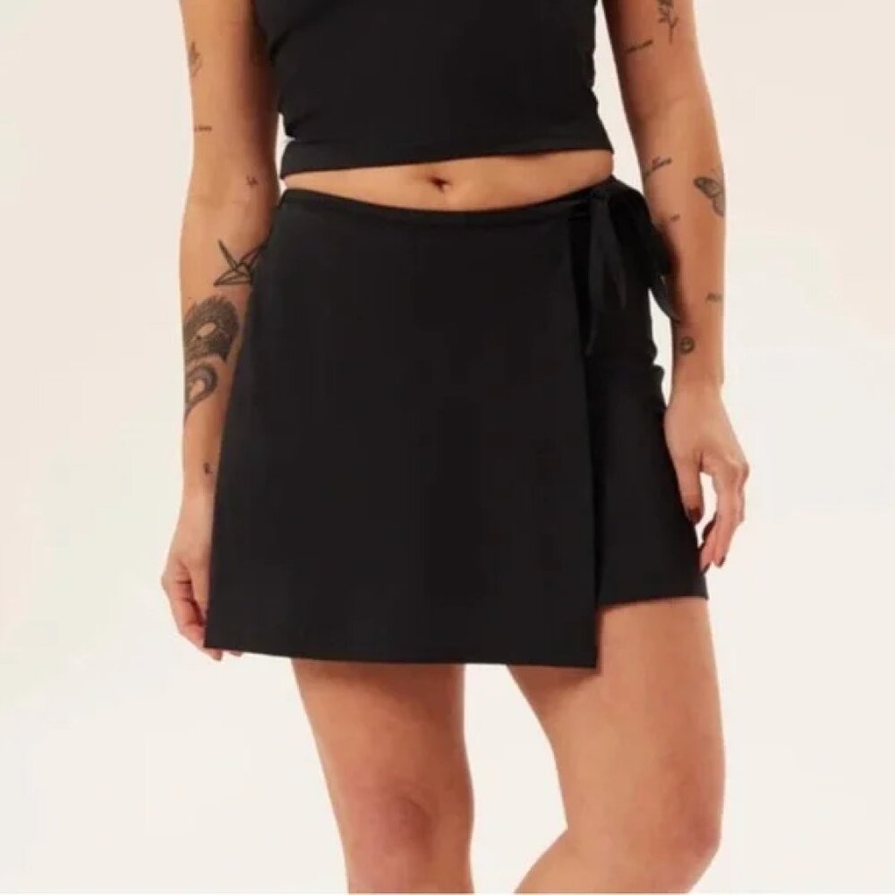 Girlfriend Collective Black Weekend Wrap Skort
